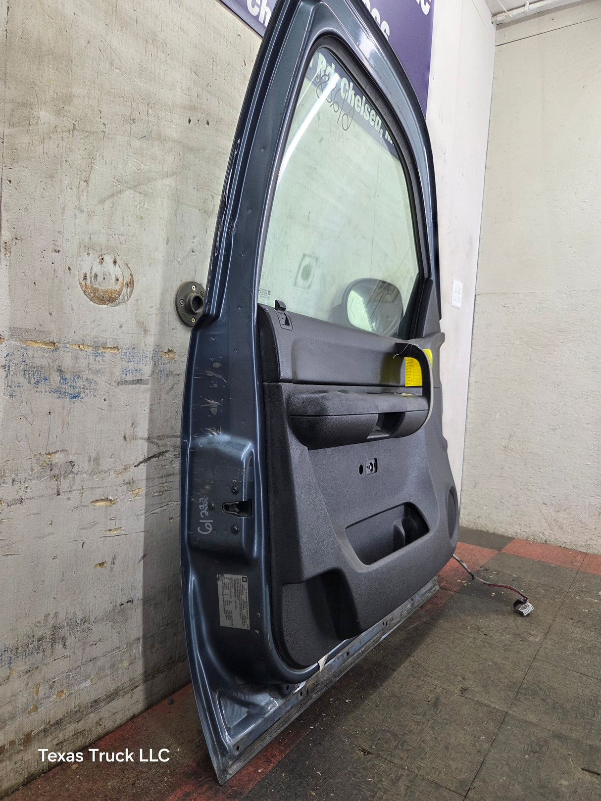2007-2013 Chevrolet Silverado / GMC Sierra 1500 2500 3500 HD LH Front Driver Side Door