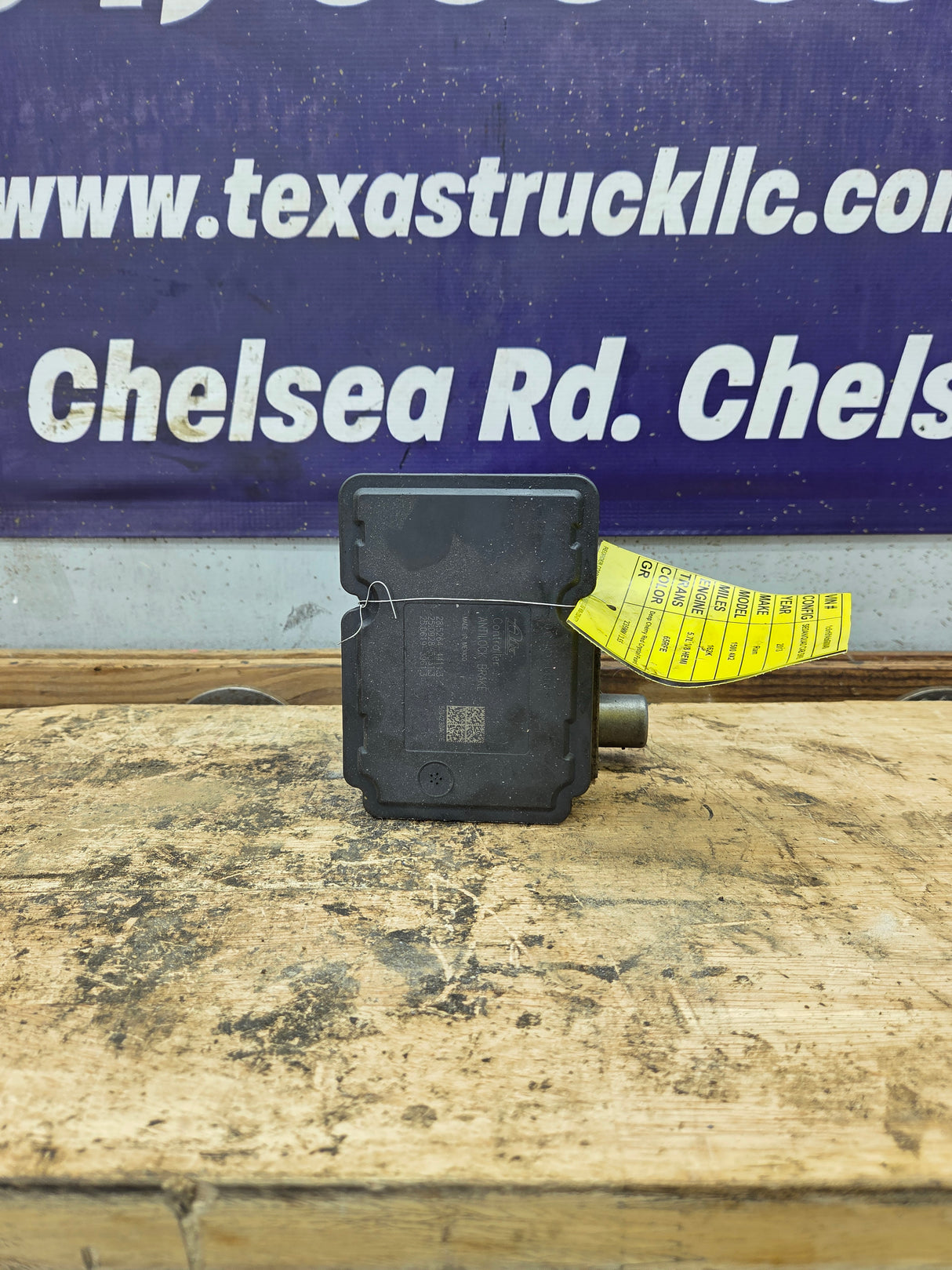 2013 Dodge Ram 1500 ABS Pump Module Control Assembly - P68207201AC