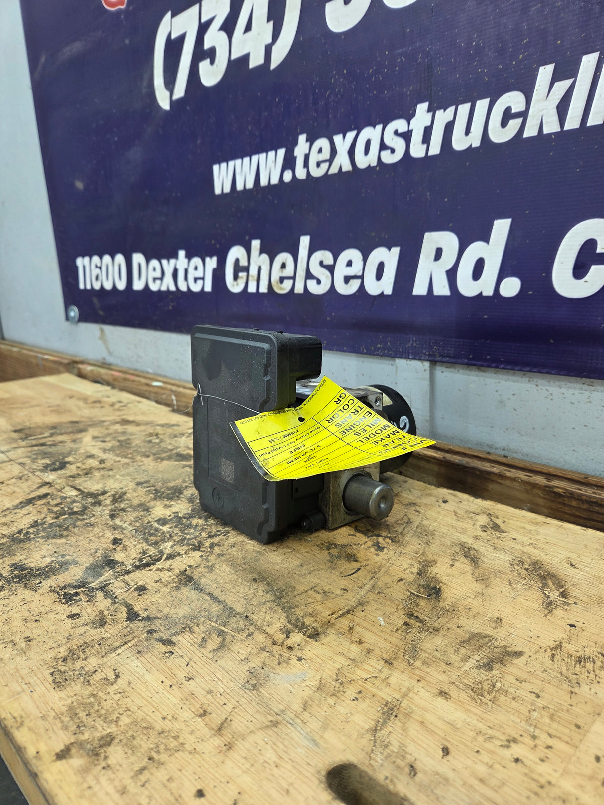 2013 Dodge Ram 1500 ABS Pump Module Control Assembly - P68207201AC