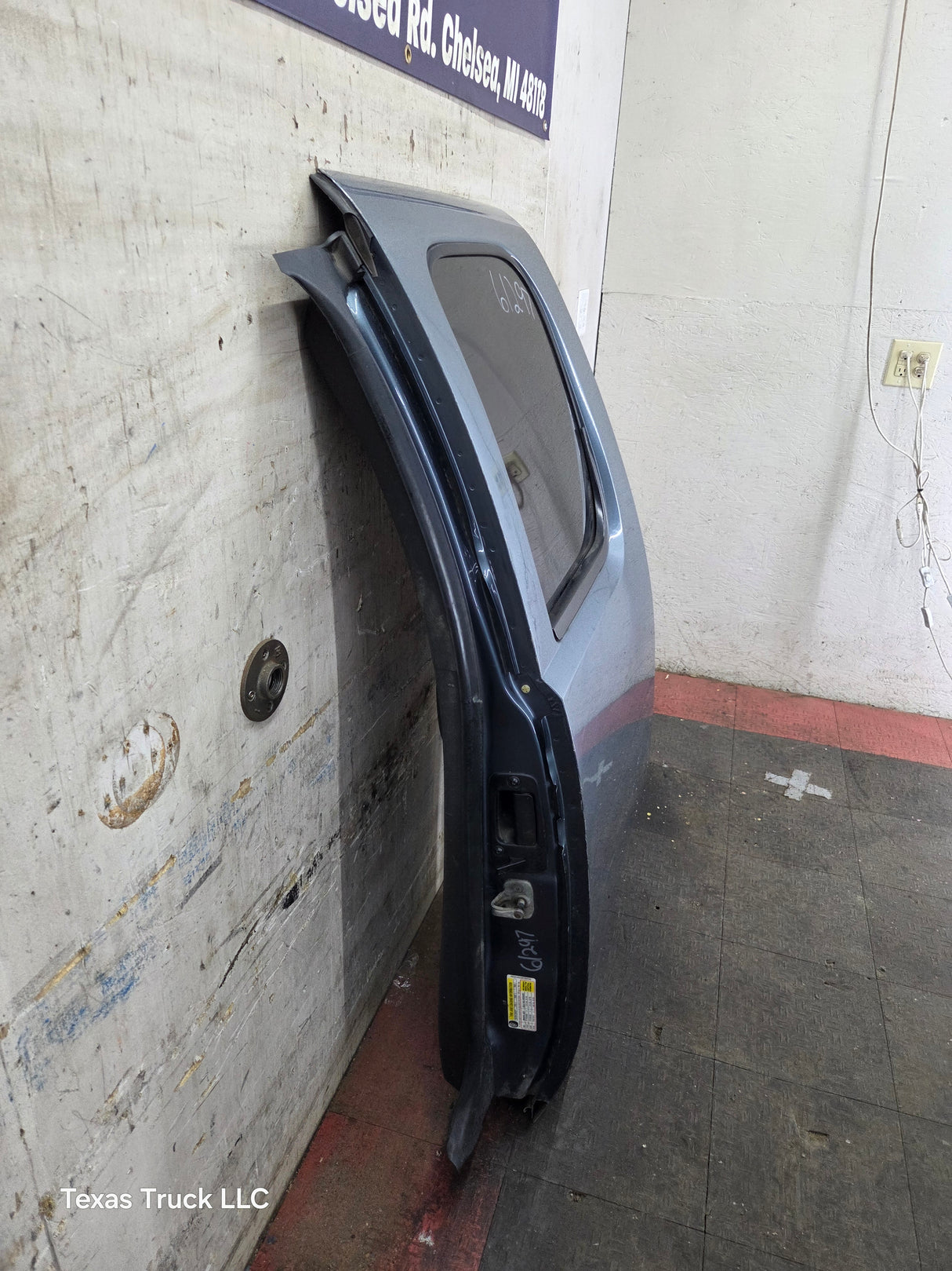 2007-2013 Chevrolet Silverado / GMC Sierra 1500 2500 3500 HD Driver Side Extended Cab LH Rear Door