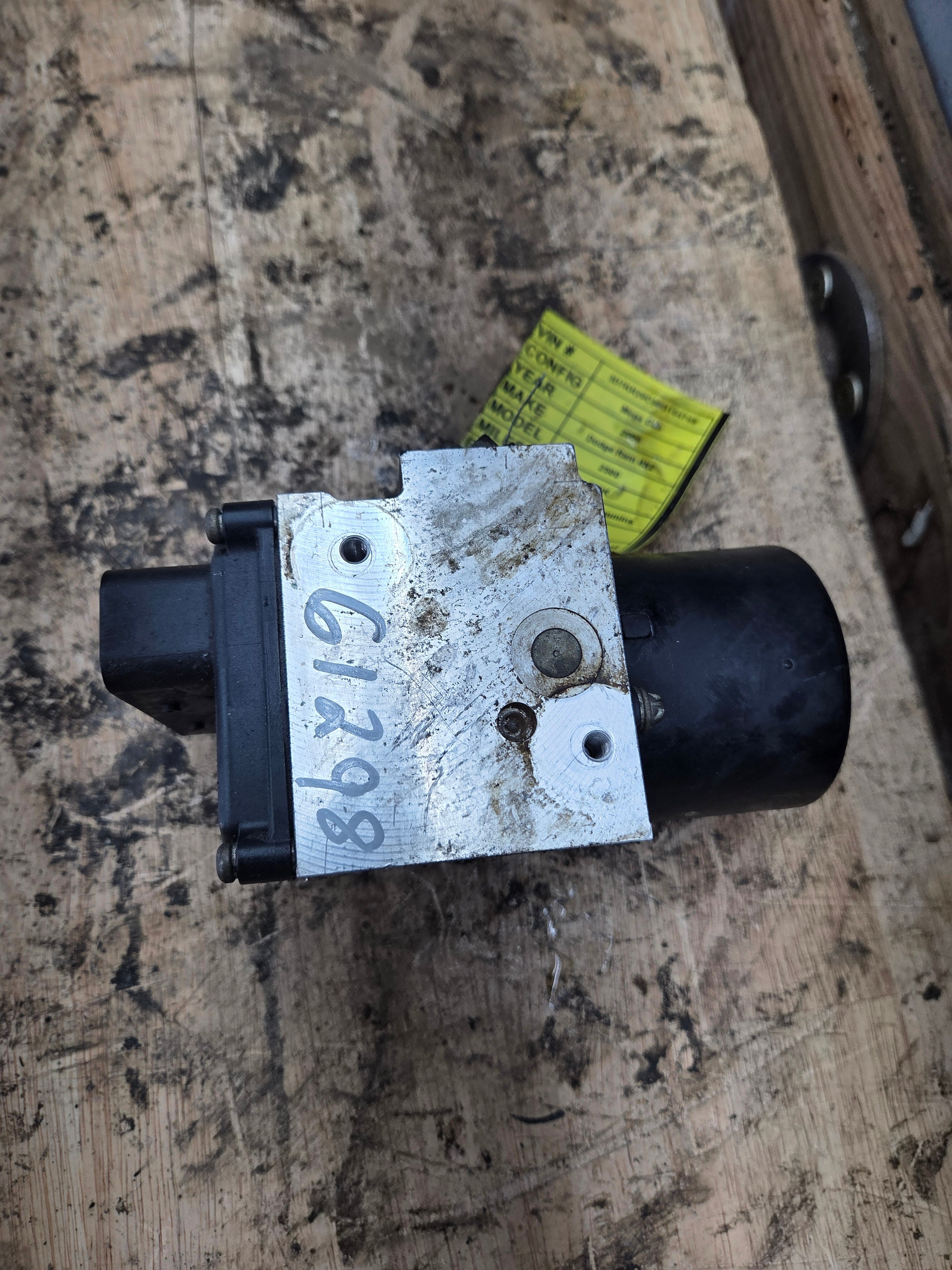 2006 Dodge Ram 2500/3500 MEGACAB ABS Pump Module Control Assembly