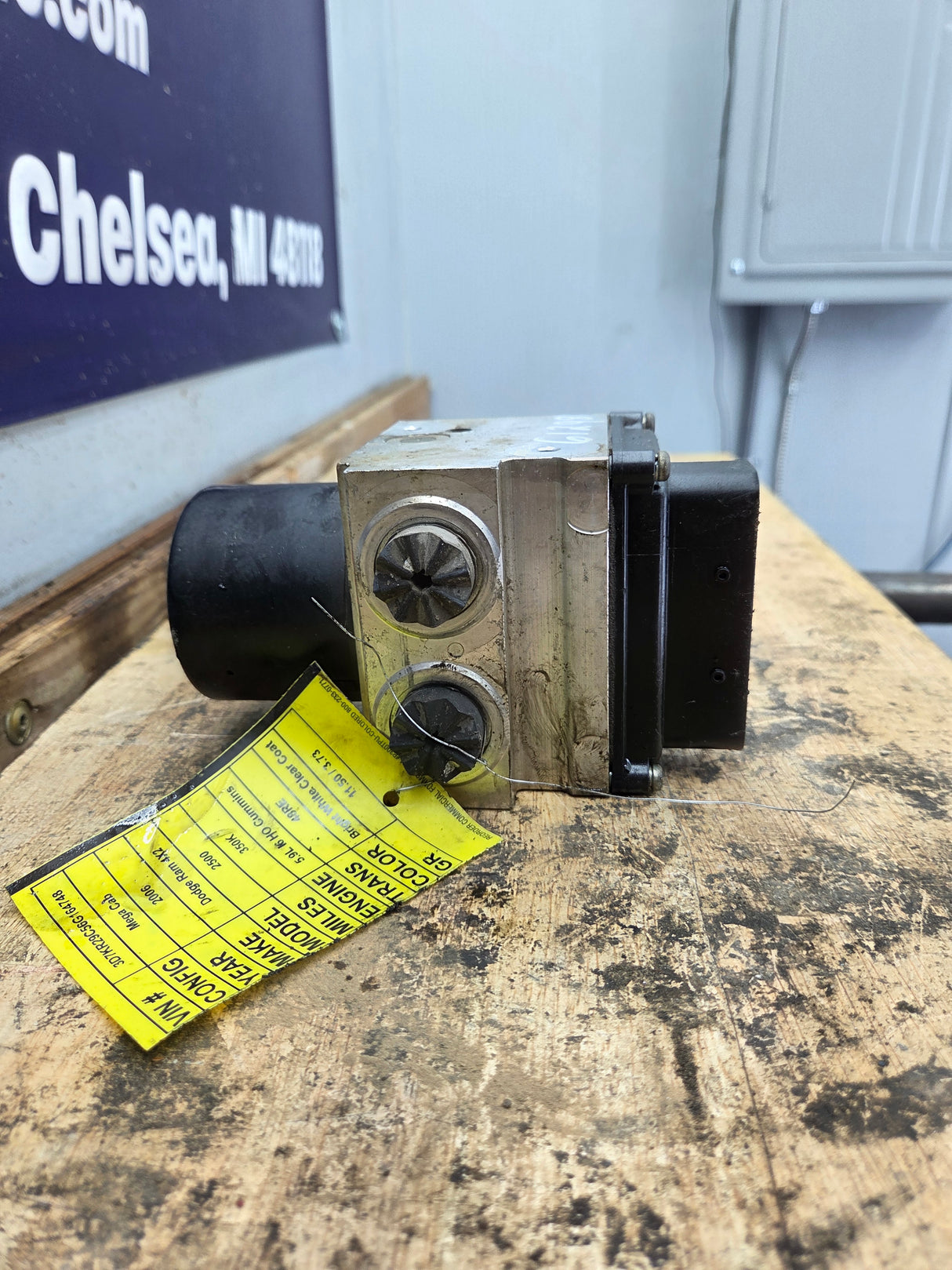 2006 Dodge Ram 2500/3500 MEGACAB ABS Pump Module Control Assembly - P55366224AI