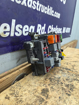 2003-2005 Chevrolet Silverado / GMC Sierra 1500 250 3500 Engine Bay Fuse Box - 15201928