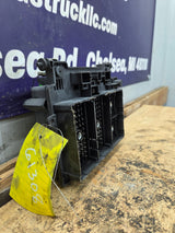 2003-2005 Chevrolet Silverado / GMC Sierra 1500 250 3500 Engine Bay Fuse Box - 15201928