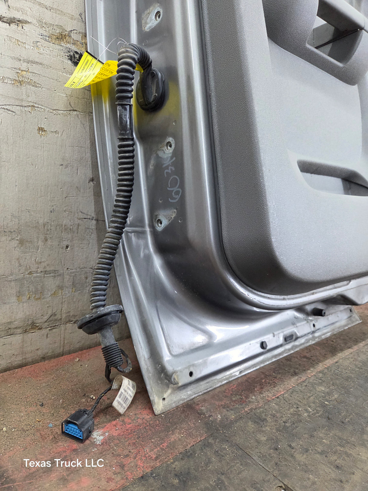 2007-2013 Chevrolet Silverado / GMC Sierra 1500 2500 3500 HD Driver Side Extended Cab LH Rear Door