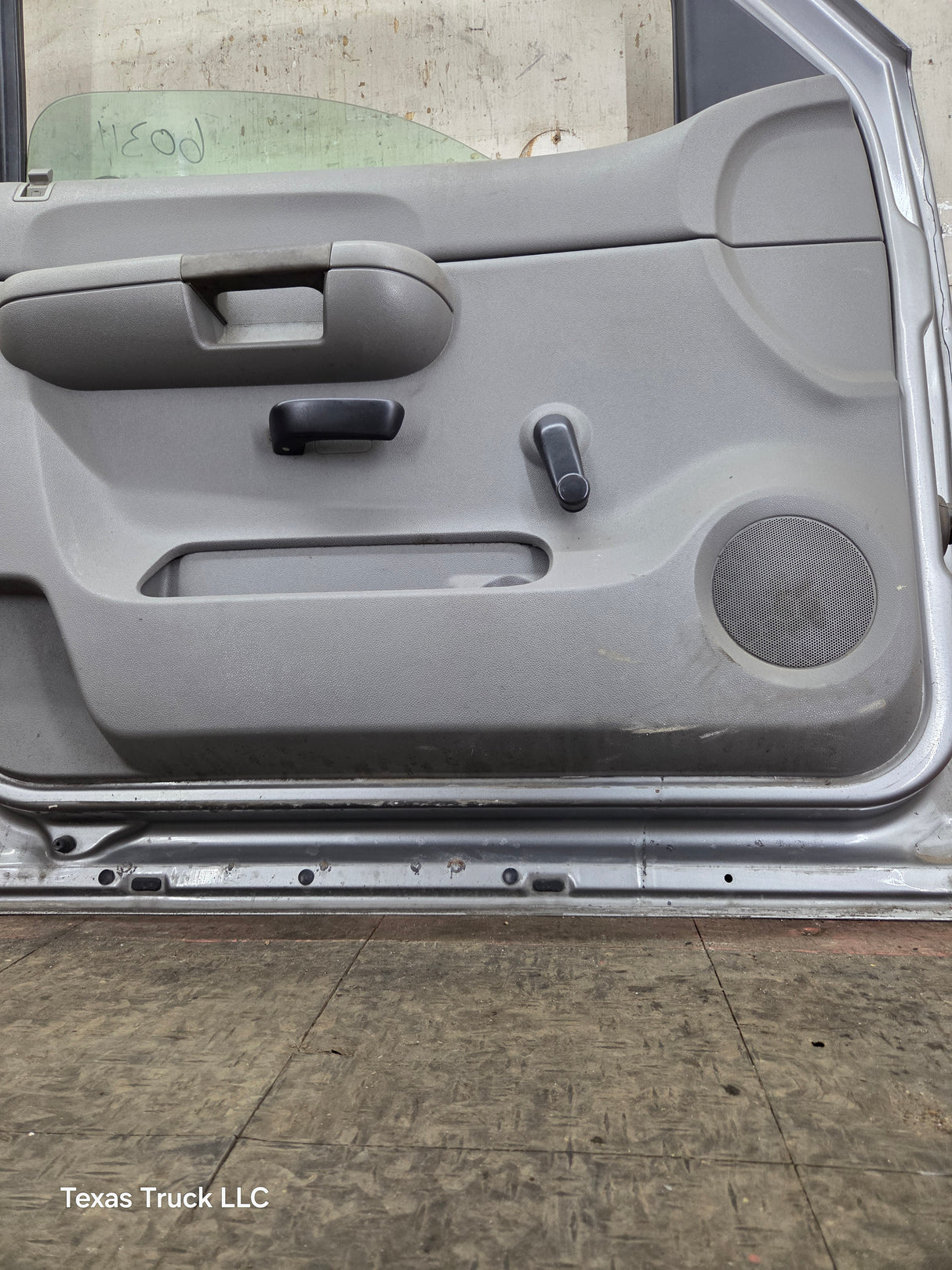 2007-2013 Chevrolet Silverado / GMC Sierra 1500 2500 3500 HD LH Front Driver Side Door