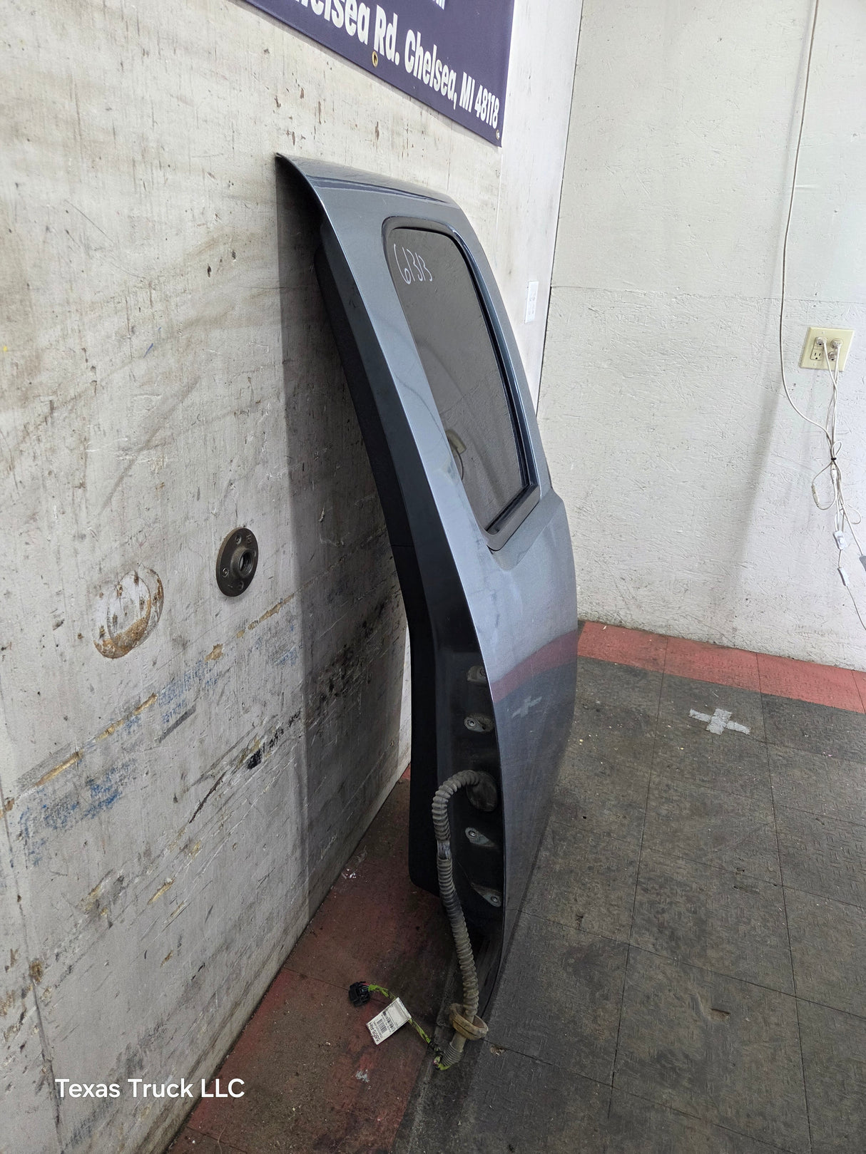 2007-2013 Chevrolet Silverado / GMC Sierra 1500 2500 3500 HD Passenger side Extended Cab RH Rear Door