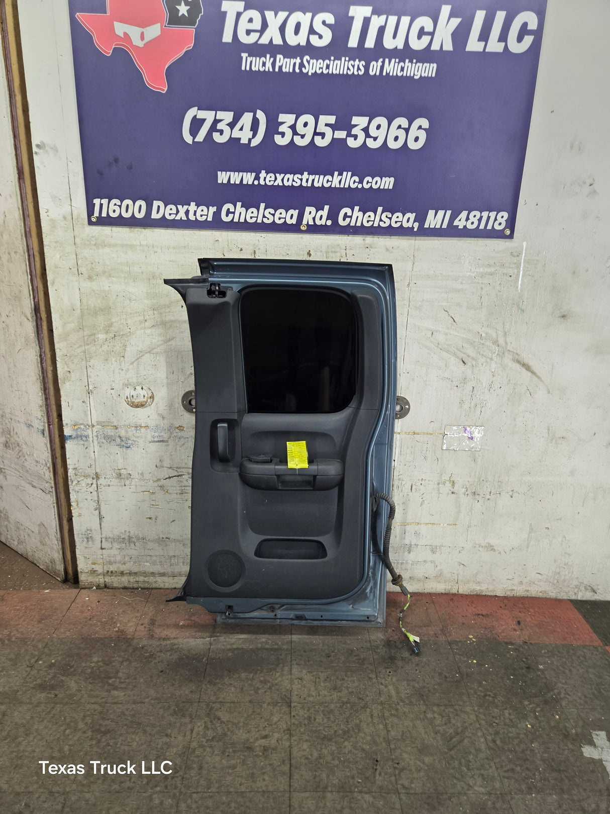 2007-2013 Chevrolet Silverado / GMC Sierra 1500 2500 3500 HD Passenger side Extended Cab RH Rear Door