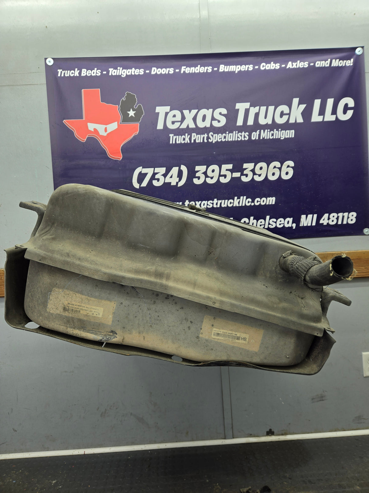 2011-2016 Ford Super Duty F350 F450 F550 Cab & Chassis Fuel Tank Rear mount behind the axle