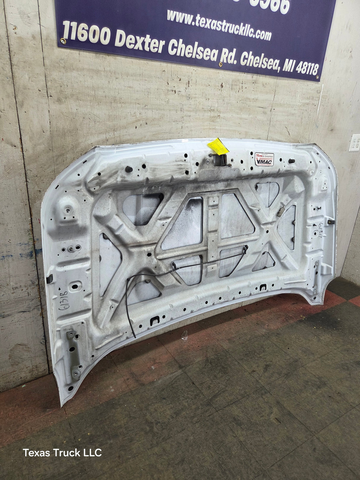 2011-2016 Ford Super Duty Hood F250 F350 F450 F550
