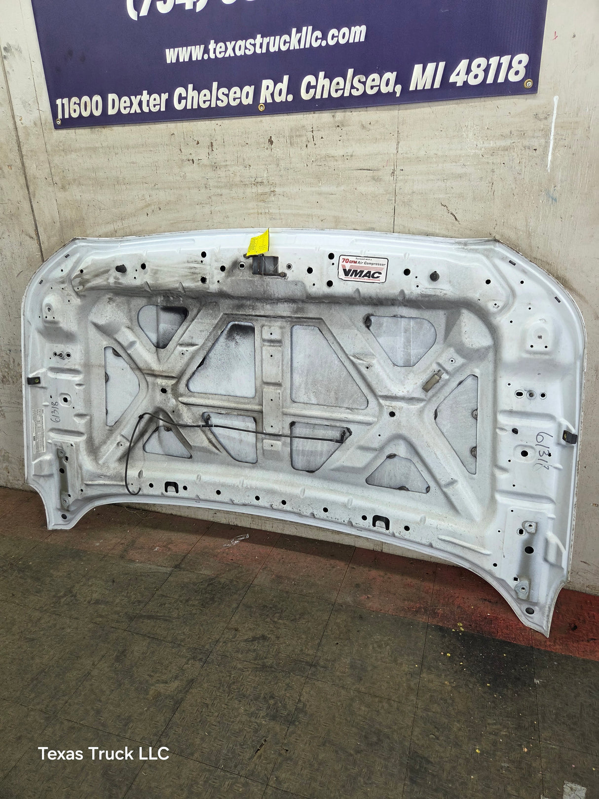 2011-2016 Ford Super Duty Hood F250 F350 F450 F550