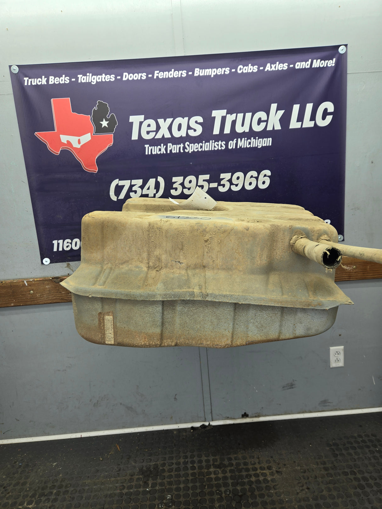1999-2010 Ford Super Duty F350 F450 F550 Cab & Chassis Fuel Tank Rear mount behind the axle
