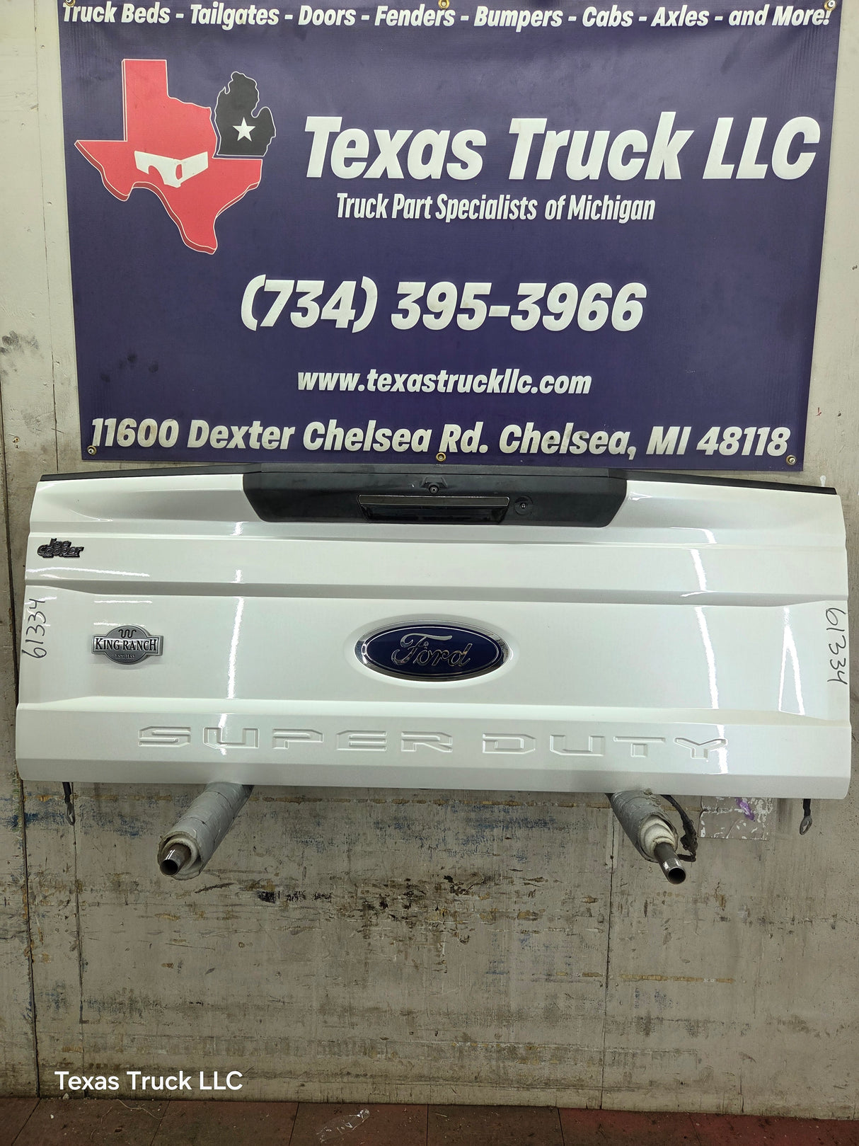 2017-2022 Ford F250 F350 F450 F550 Super Duty Step Tailgate