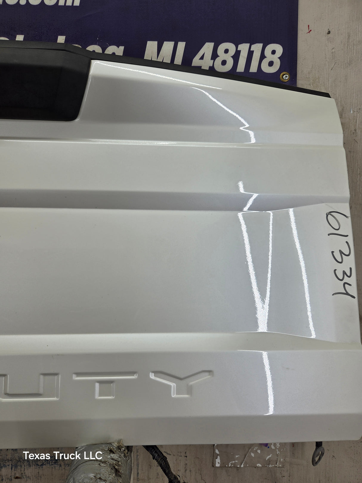 2017-2022 Ford F250 F350 F450 F550 Super Duty Step Tailgate