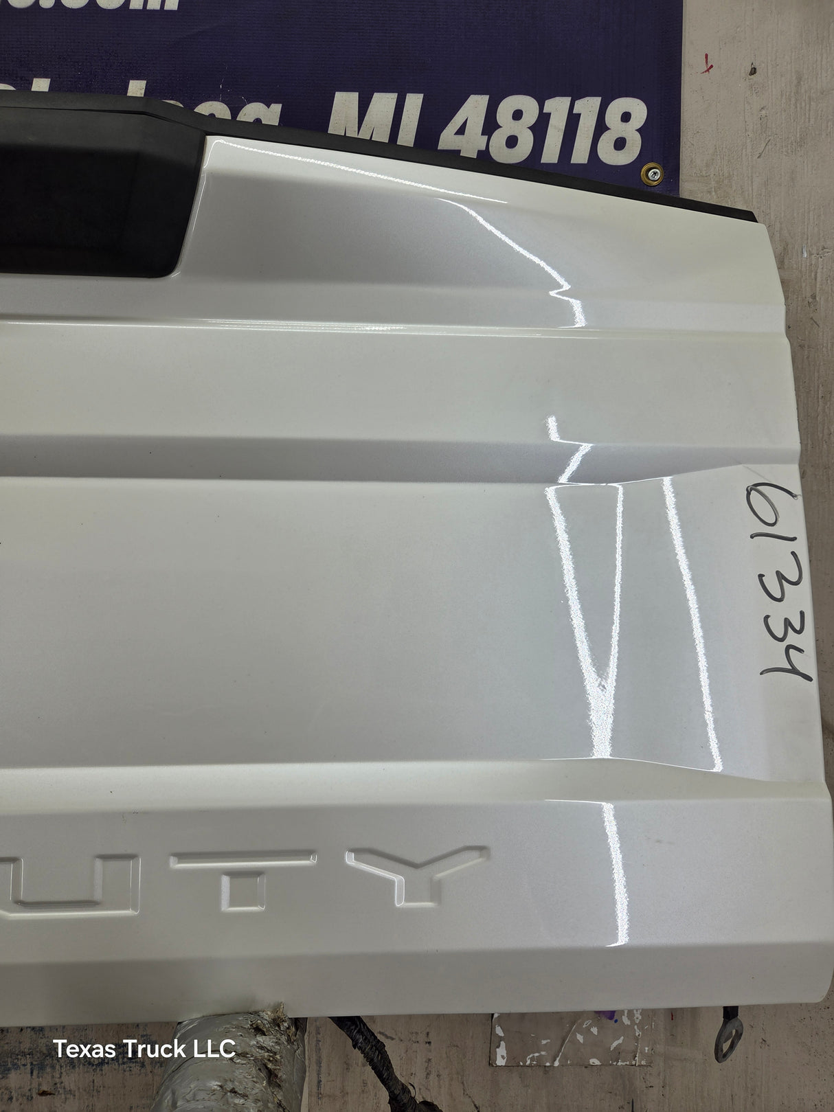 2017-2022 Ford F250 F350 F450 F550 Super Duty Step Tailgate