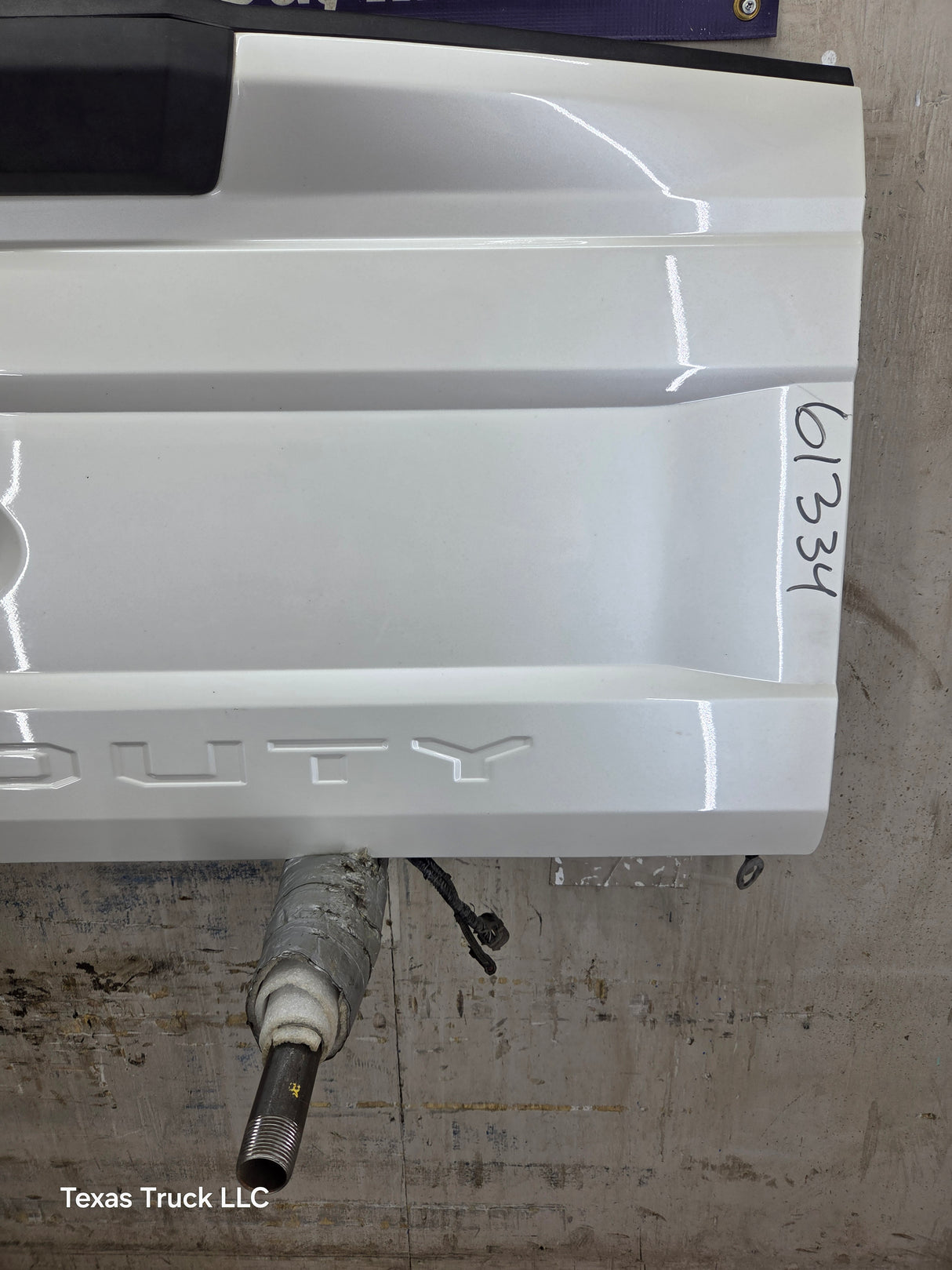 2017-2022 Ford F250 F350 F450 F550 Super Duty Step Tailgate
