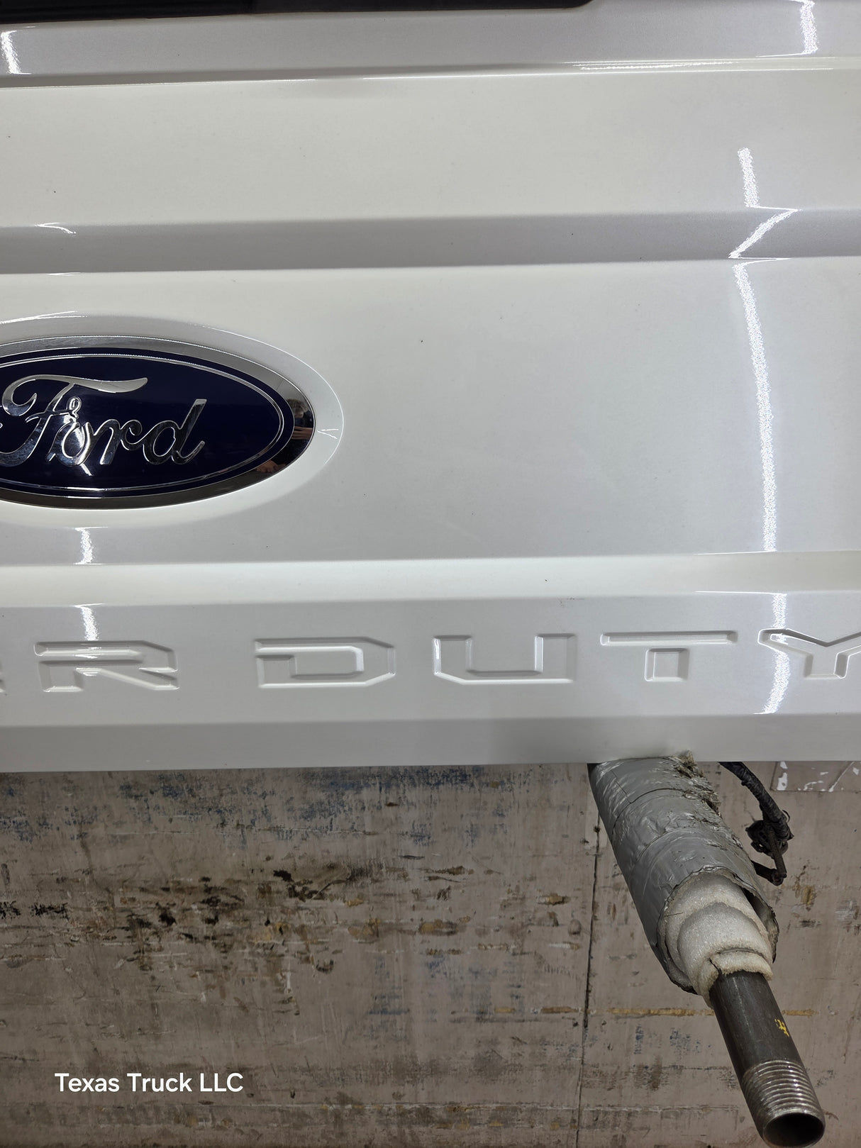 2017-2022 Ford F250 F350 F450 F550 Super Duty Step Tailgate