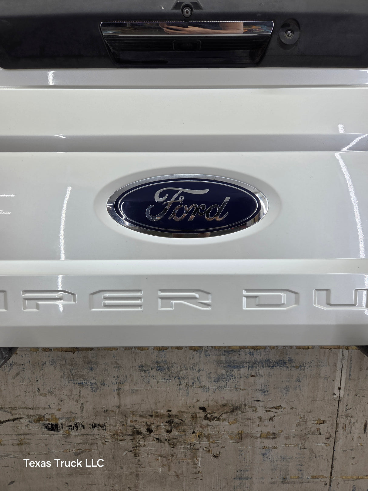2017-2022 Ford F250 F350 F450 F550 Super Duty Step Tailgate