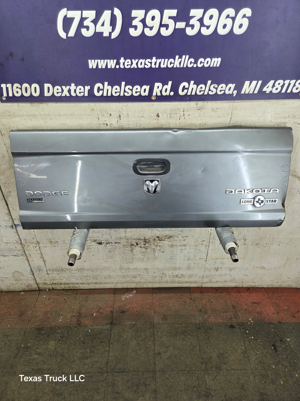 2005-2011 Dodge Dakota 3rd Gen Tailgate