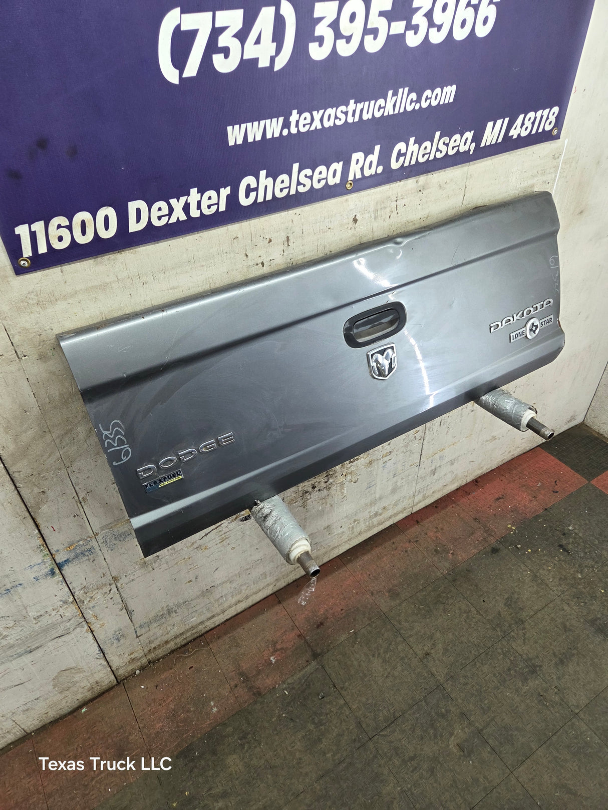 2005-2011 Dodge Dakota 3rd Gen Tailgate