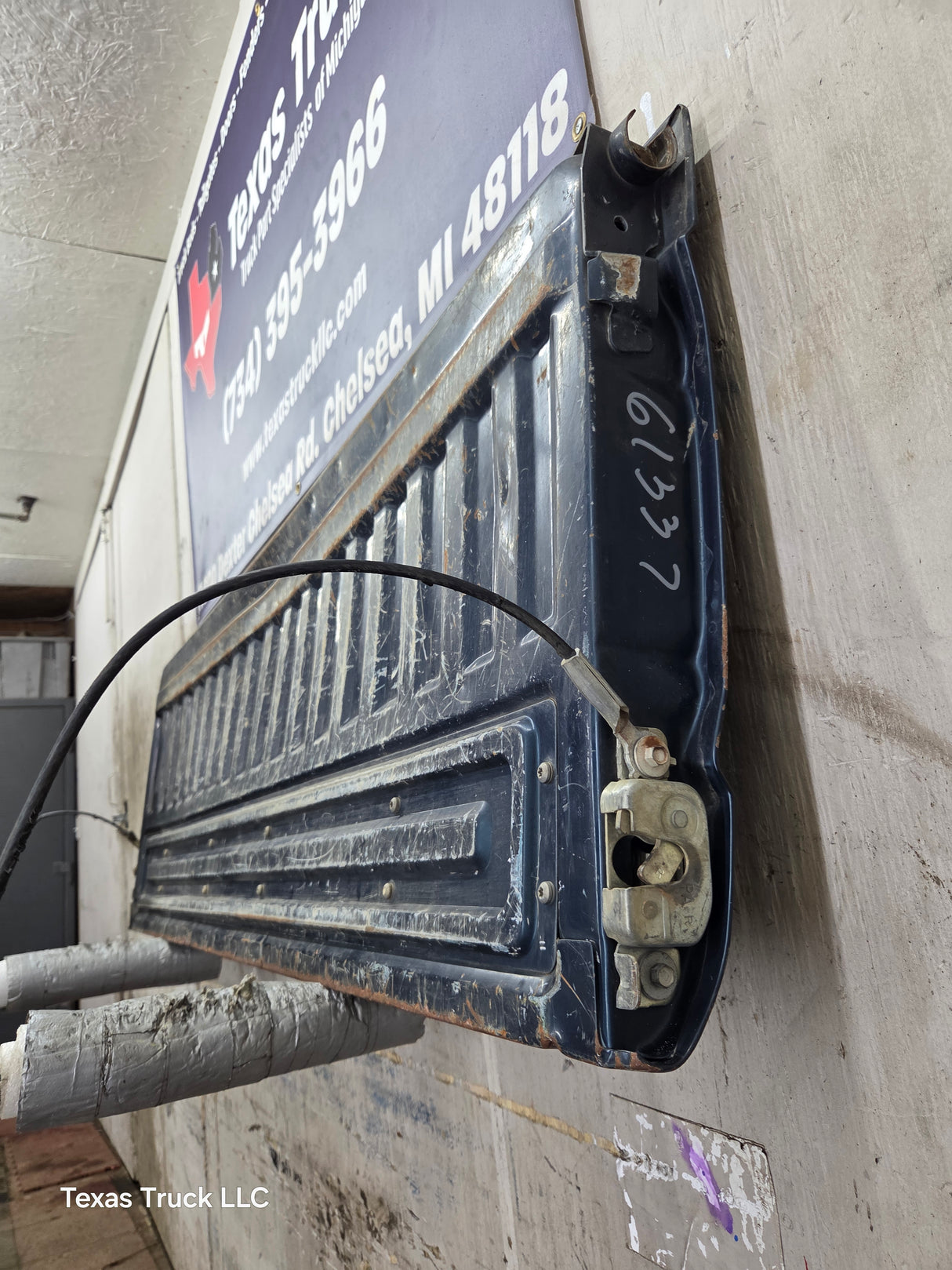 1980-1986 Bullnose / Bricknose / OBS Ford F100 F150 F250 F350 Tailgate