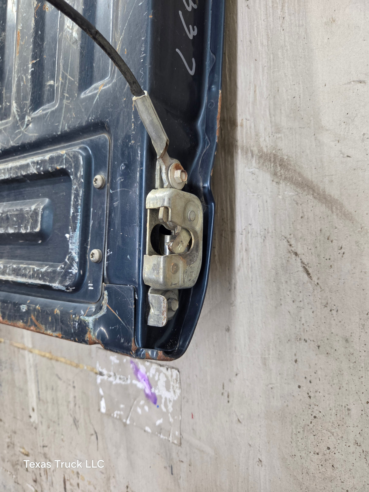 1980-1986 Bullnose / Bricknose / OBS Ford F100 F150 F250 F350 Tailgate