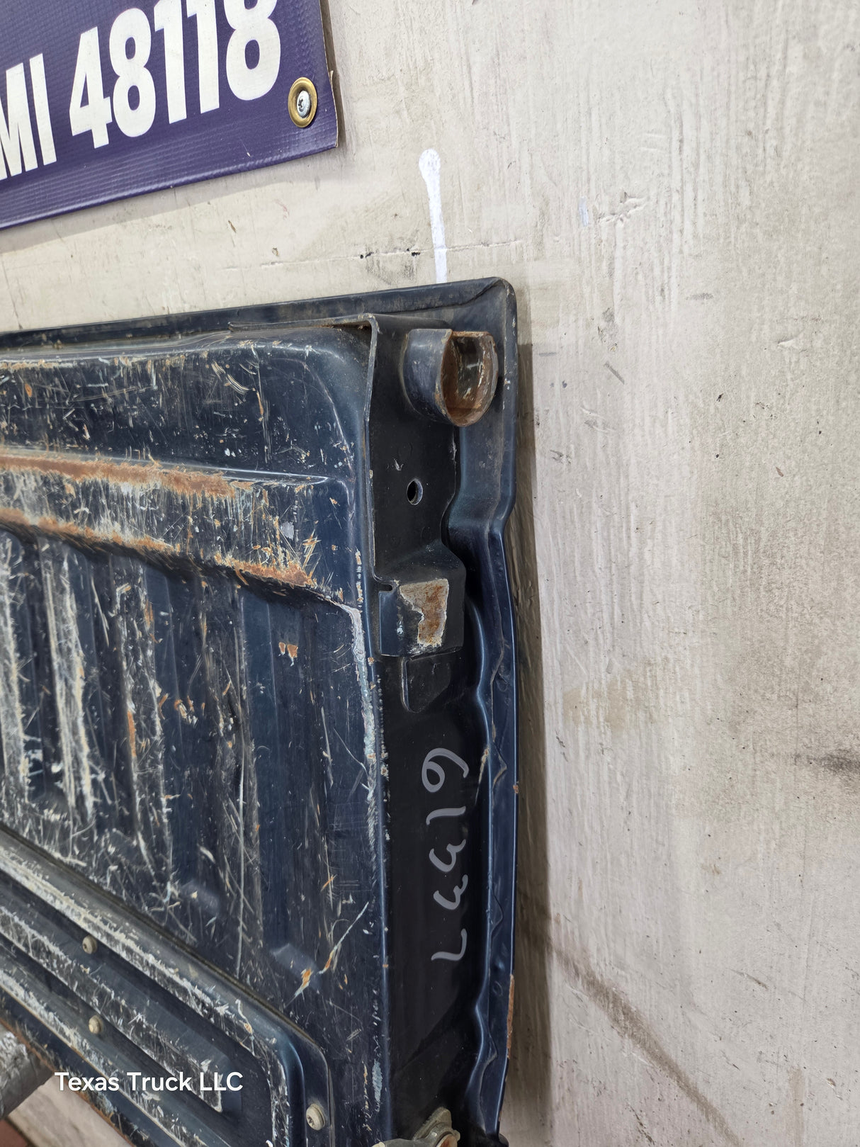 1980-1986 Bullnose / Bricknose / OBS Ford F100 F150 F250 F350 Tailgate