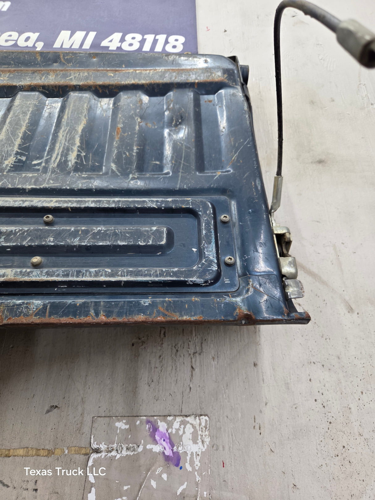 1980-1986 Bullnose / Bricknose / OBS Ford F100 F150 F250 F350 Tailgate