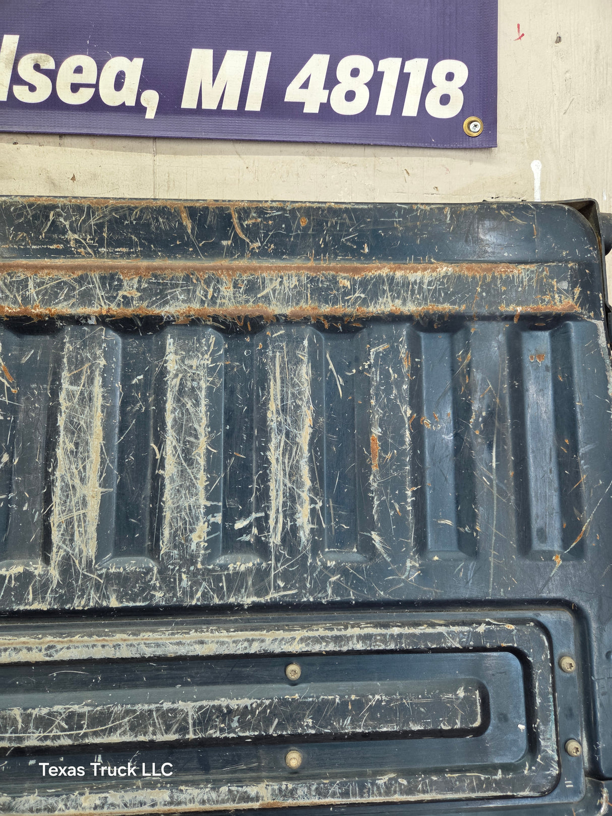 1980-1986 Bullnose / Bricknose / OBS Ford F100 F150 F250 F350 Tailgate