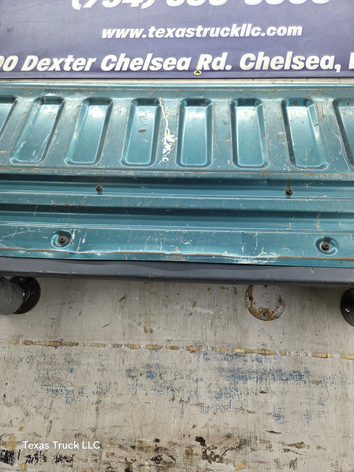 1997-2003 F150 / 1999-2007 Ford F250 F350 F450 F550 Super Duty Tailgate