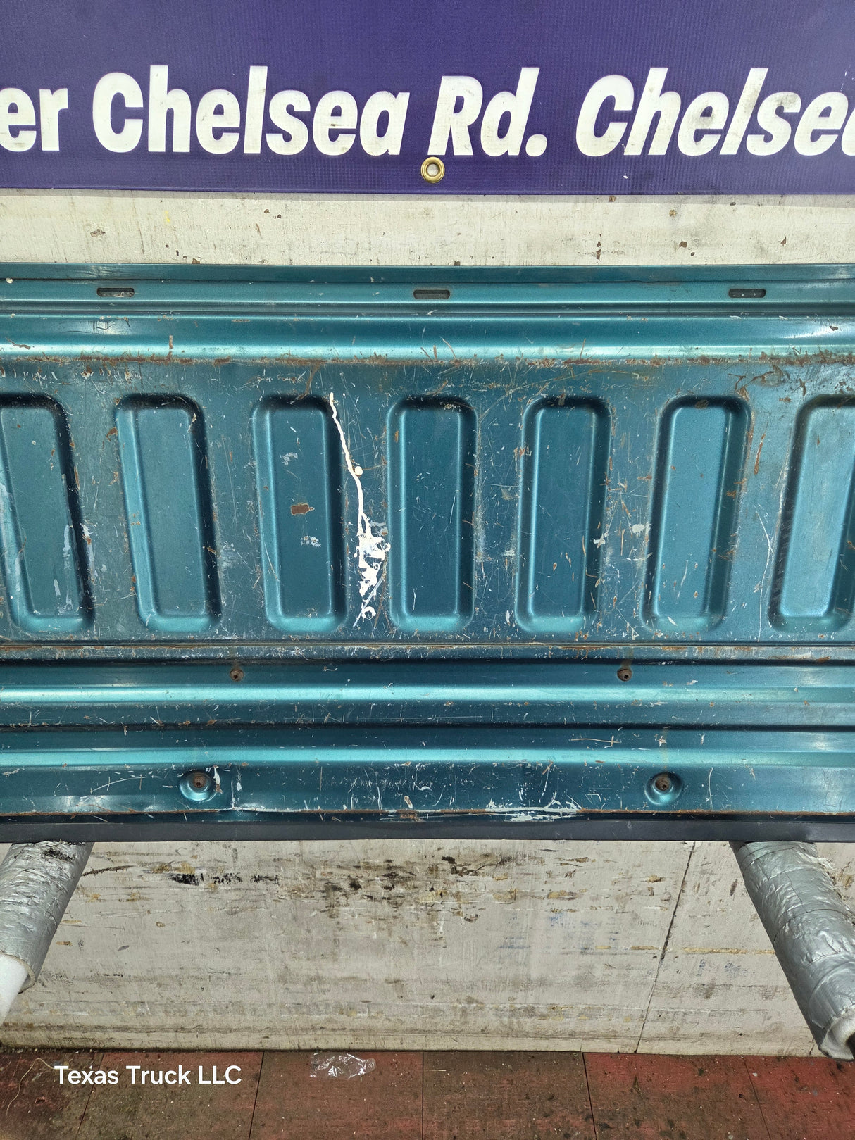1997-2003 F150 / 1999-2007 Ford F250 F350 F450 F550 Super Duty Tailgate