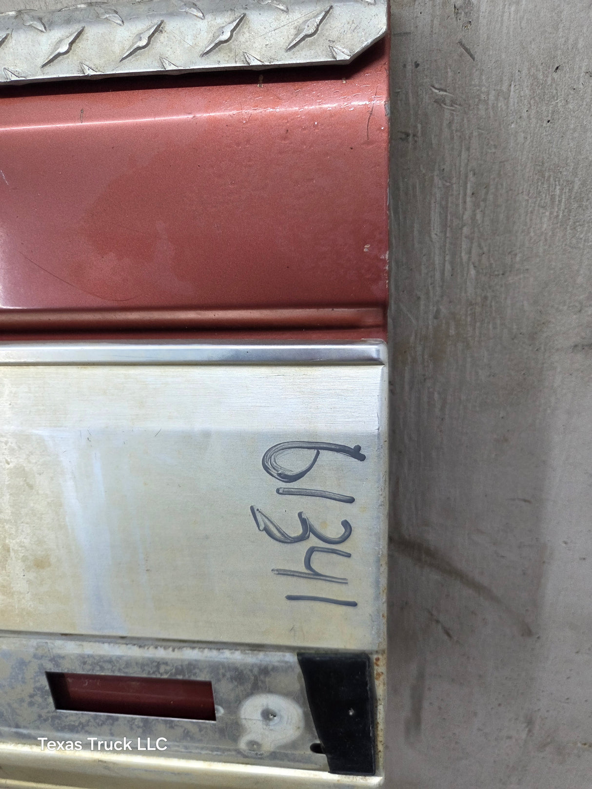 1980-1986 Bullnose / Bricknose / OBS Ford F100 F150 F250 F350 Tailgate