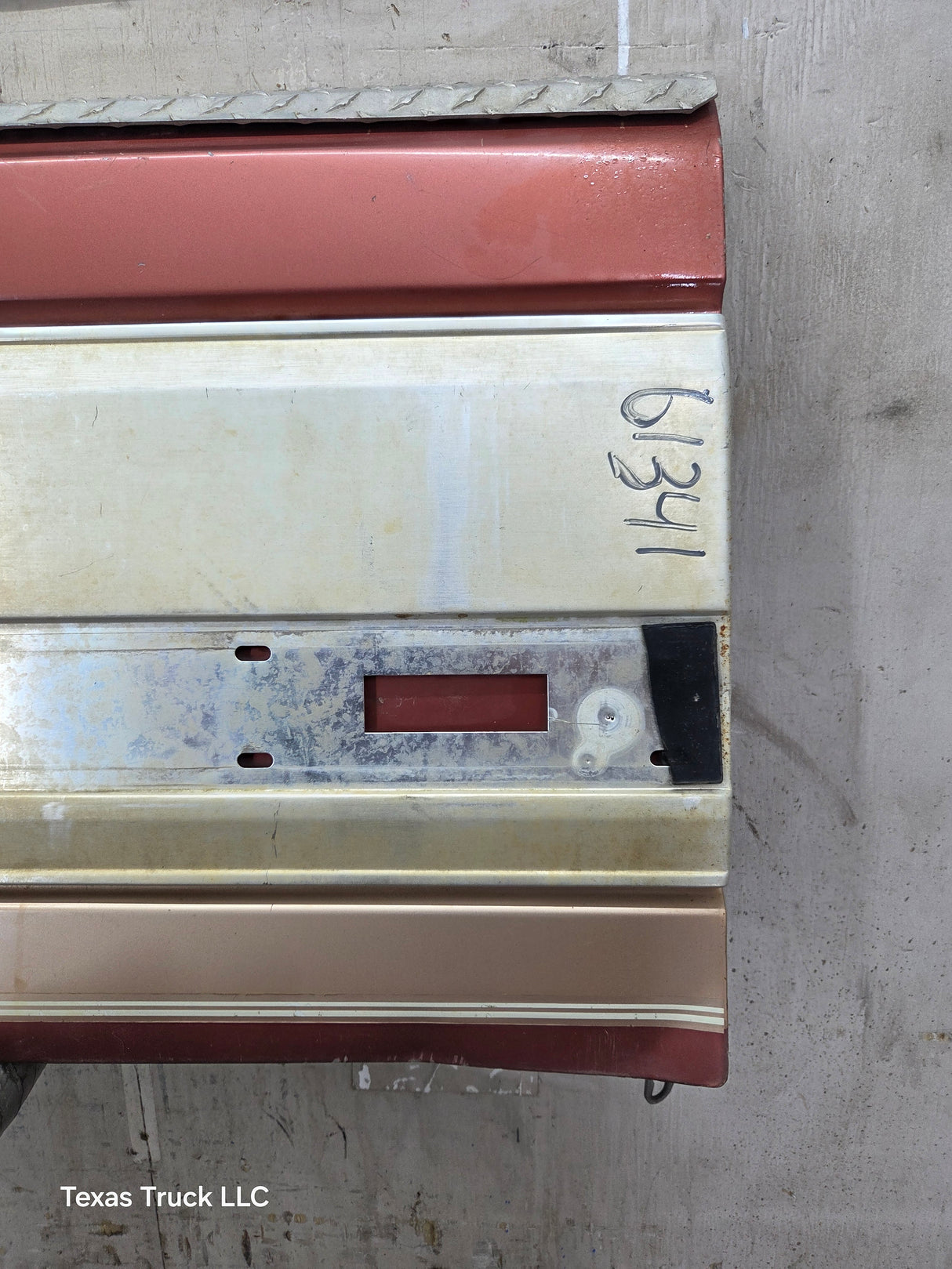 1980-1986 Bullnose / Bricknose / OBS Ford F100 F150 F250 F350 Tailgate