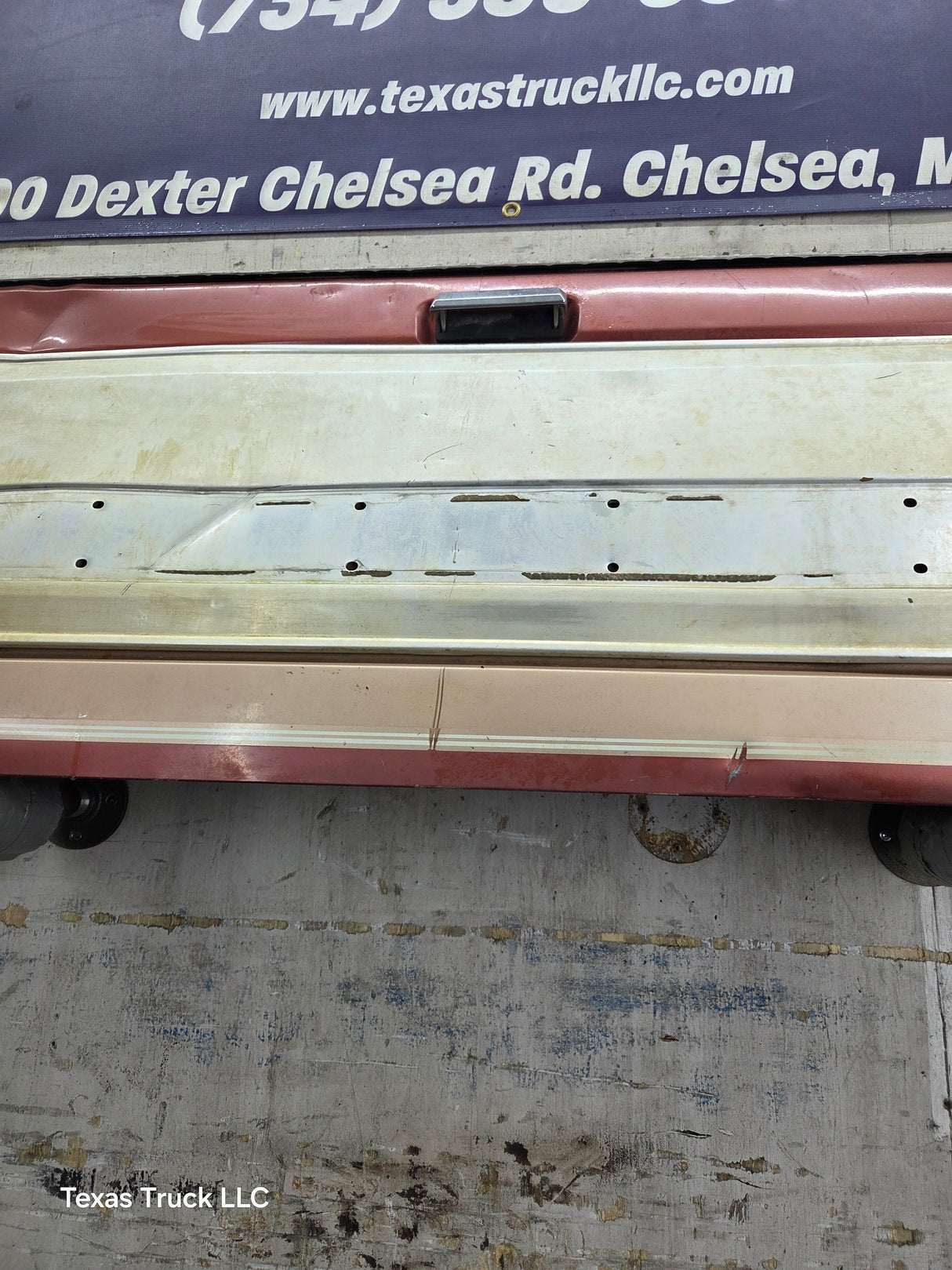 1980-1986 Bullnose / Bricknose / OBS Ford F100 F150 F250 F350 Tailgate
