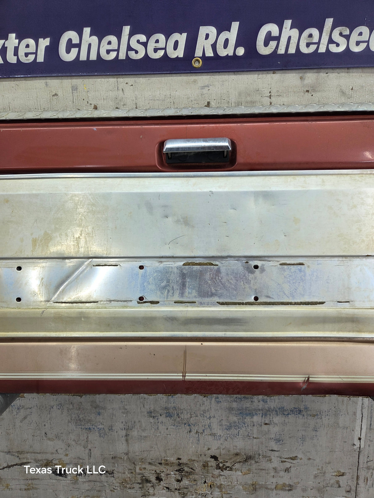 1980-1986 Bullnose / Bricknose / OBS Ford F100 F150 F250 F350 Tailgate