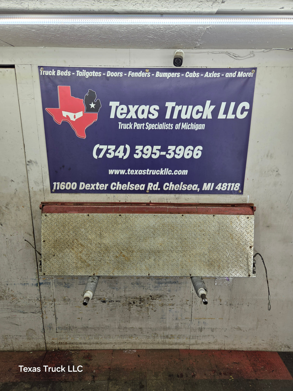 1980-1986 Bullnose / Bricknose / OBS Ford F100 F150 F250 F350 Tailgate