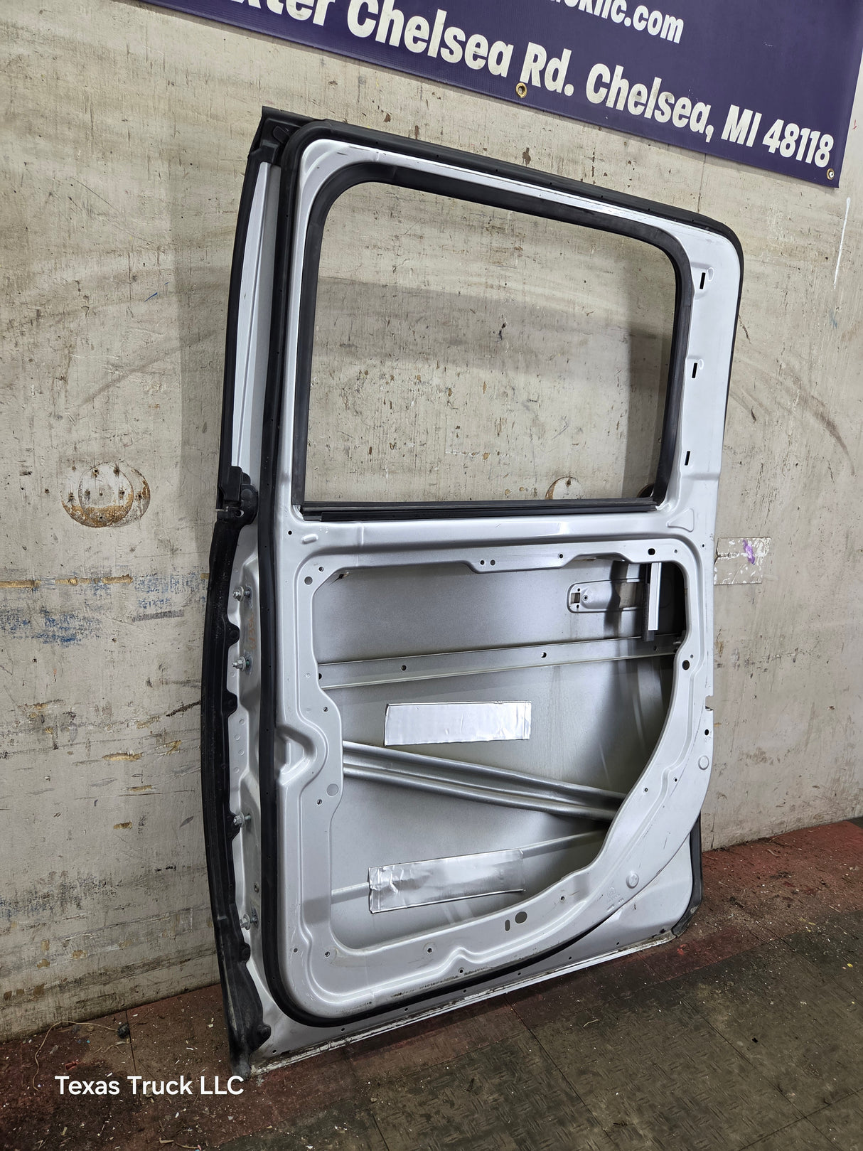 2009-2018 Dodge Ram 4th Gen Passenger Side Rear CREW Cab Door 1500 2500 3500 4500 5500