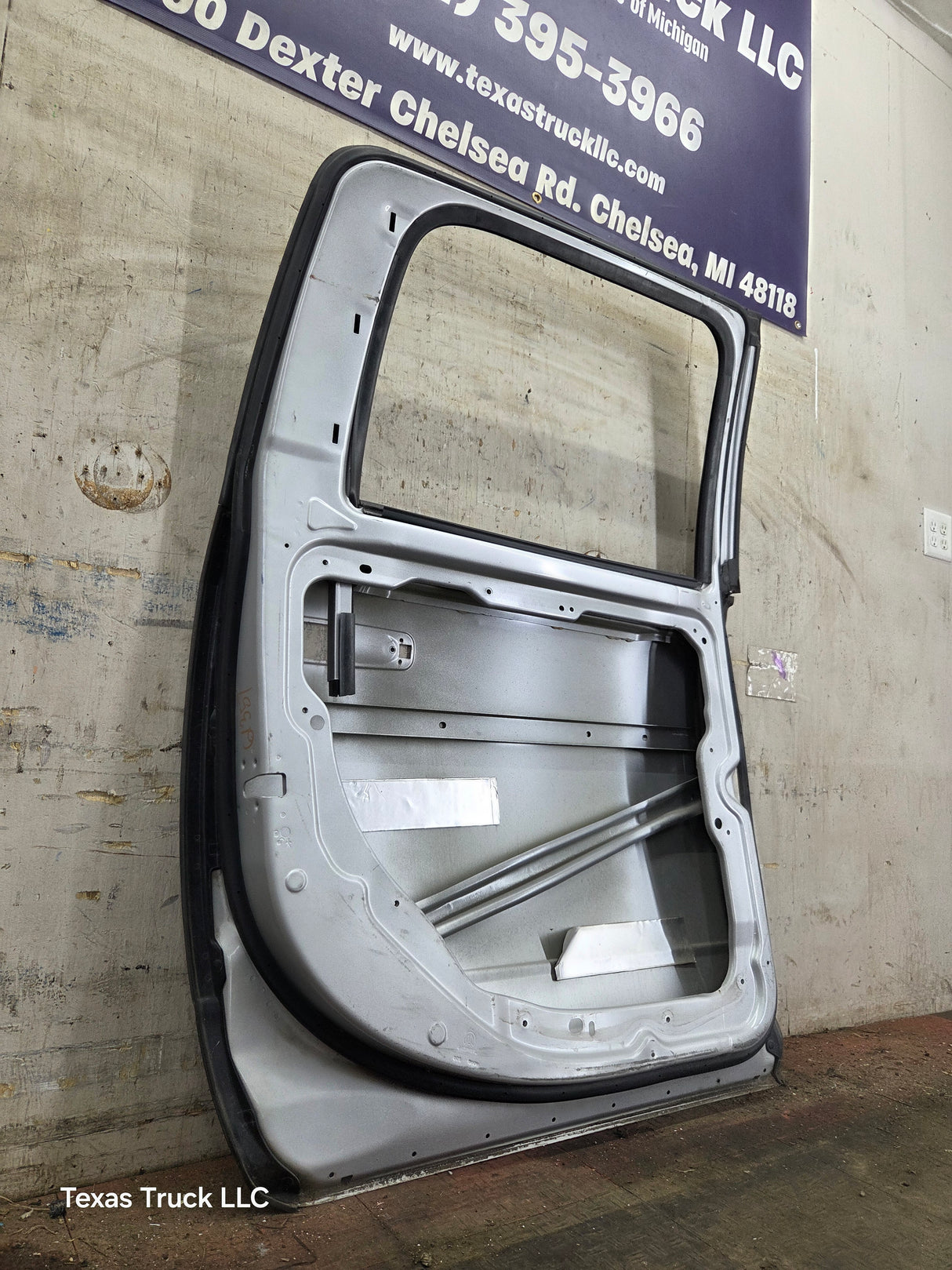 2009-2018 Dodge Ram 4th Gen LH Driver Side Rear CREW Cab Door 1500 2500 3500 4500 5500