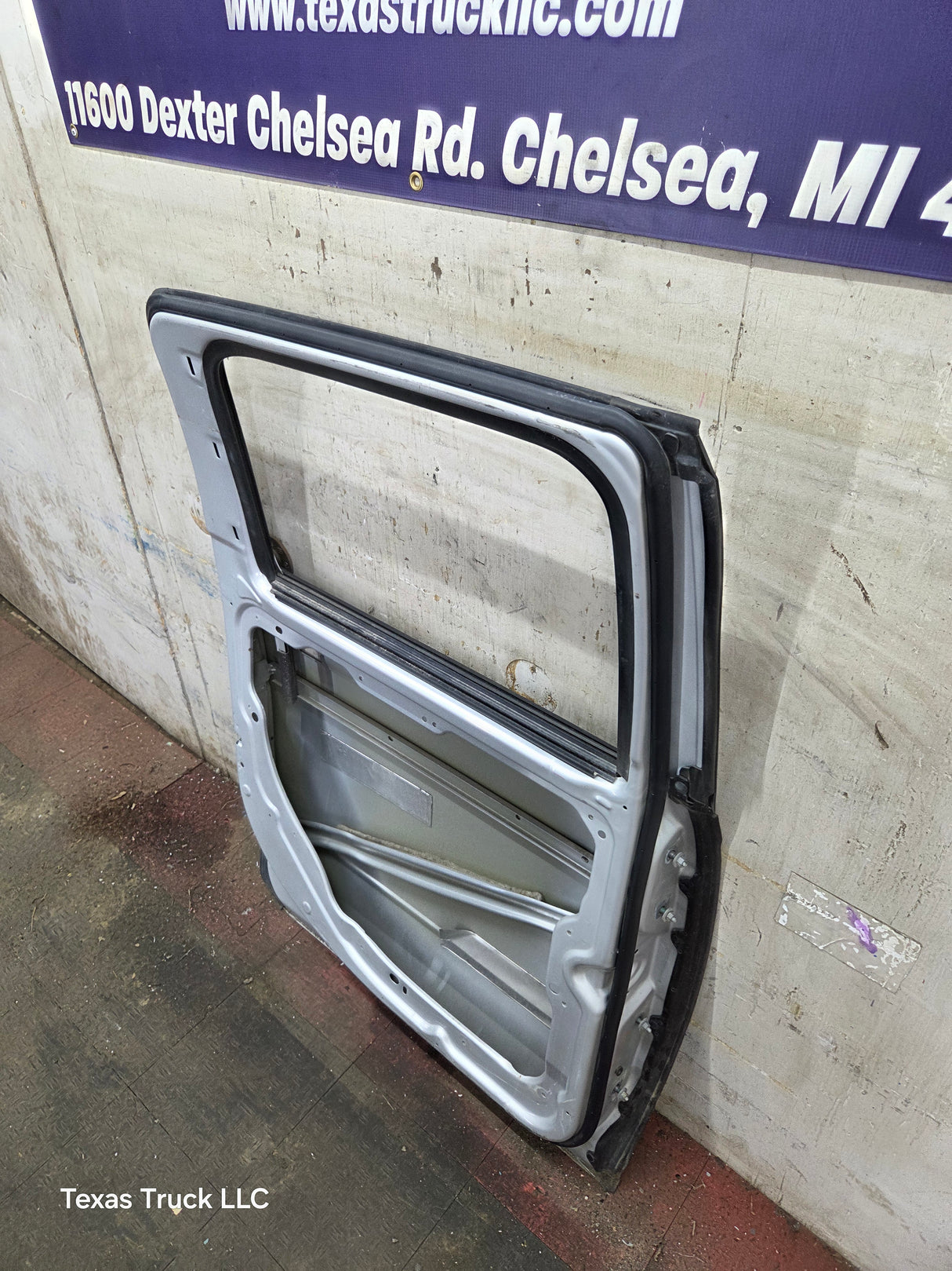 2009-2018 Dodge Ram 4th Gen LH Driver Side Rear CREW Cab Door 1500 2500 3500 4500 5500
