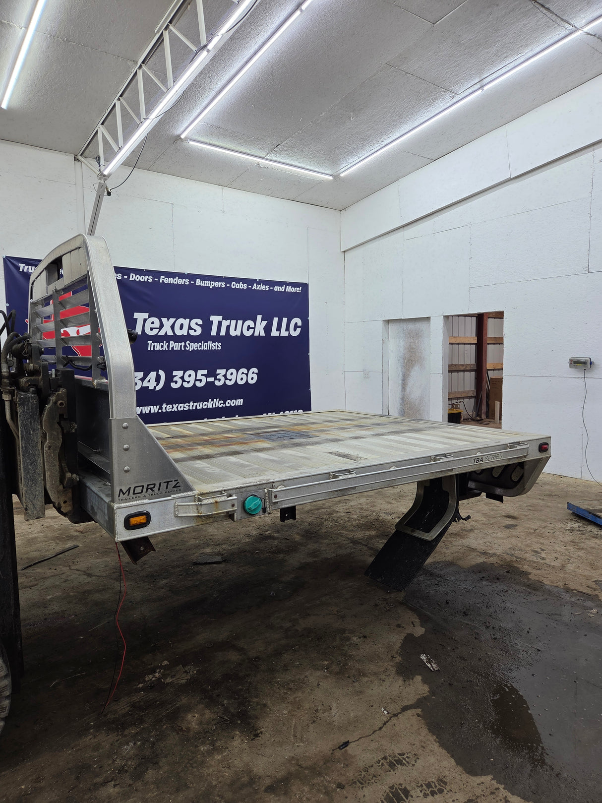 8' Aluminum Flatbed Single Rear Wheel Universal Off A Ford Super Duty