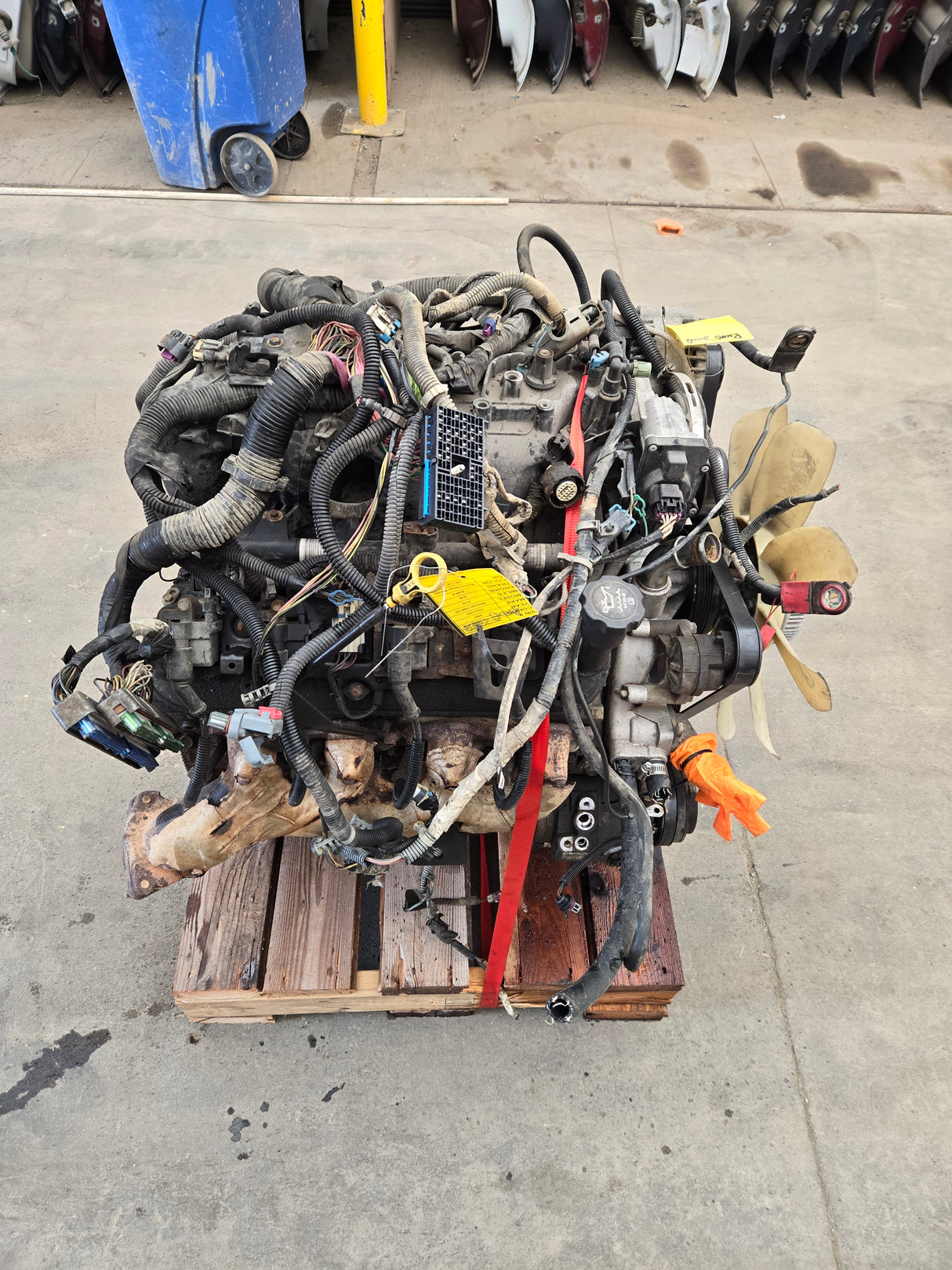 2004 Chevrolet GMC 2500 3500HD 6.0L Engine LS Vortec Gas Engine Runs Good