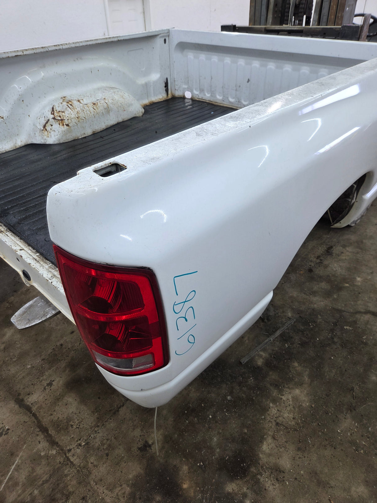2003-2008 Dodge Ram 1500 2500 3500 3rd Gen 6' 4" Short Truck Bed