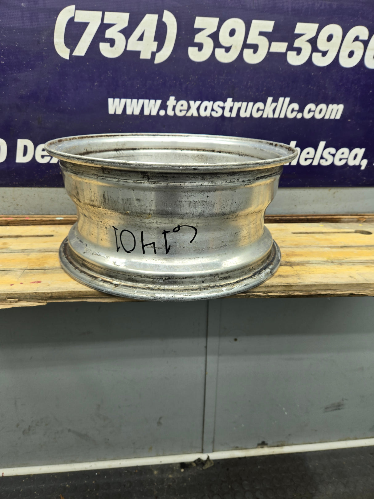 1999-2004 Ford F250 F350 Super Duty Excursion 16 x 7" Polished Aluminum Wheel Rim 8 x 170