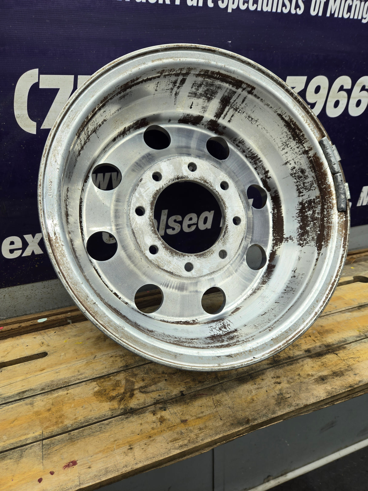 1999-2004 Ford F250 F350 Super Duty Excursion 16 x 7" Brushed Aluminum Wheel Rim 8 x 170