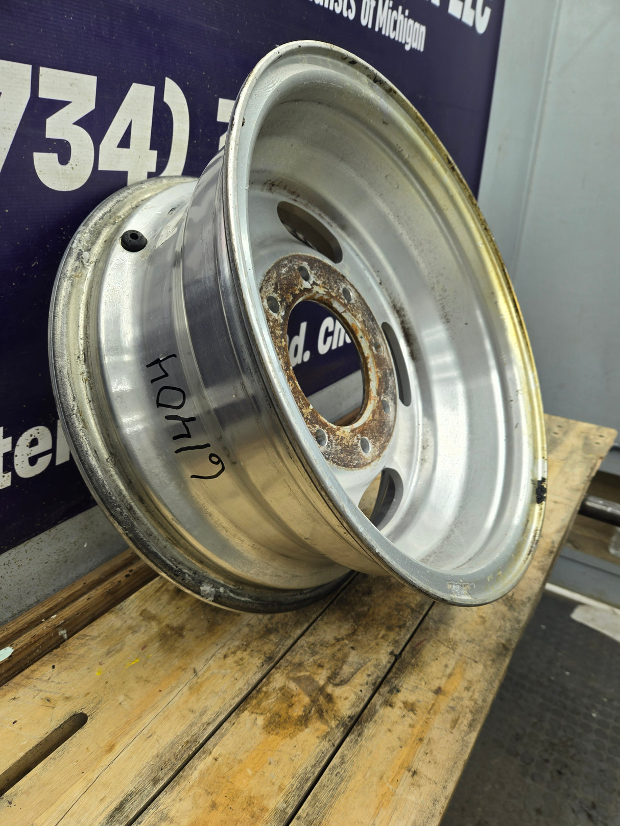 1999-2004 Ford F250 F350 Super Duty Excursion 16" Polished Aluminum Wheel Rim
