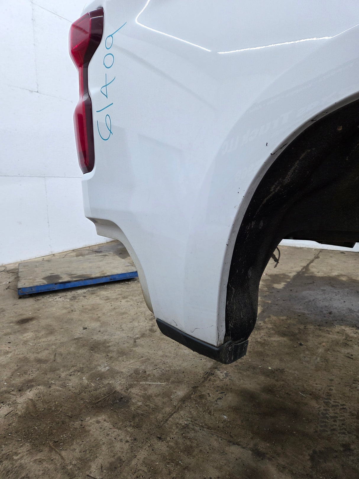 2019-2026 Chevrolet Silverado 1500 5'9" Short Truck Bed