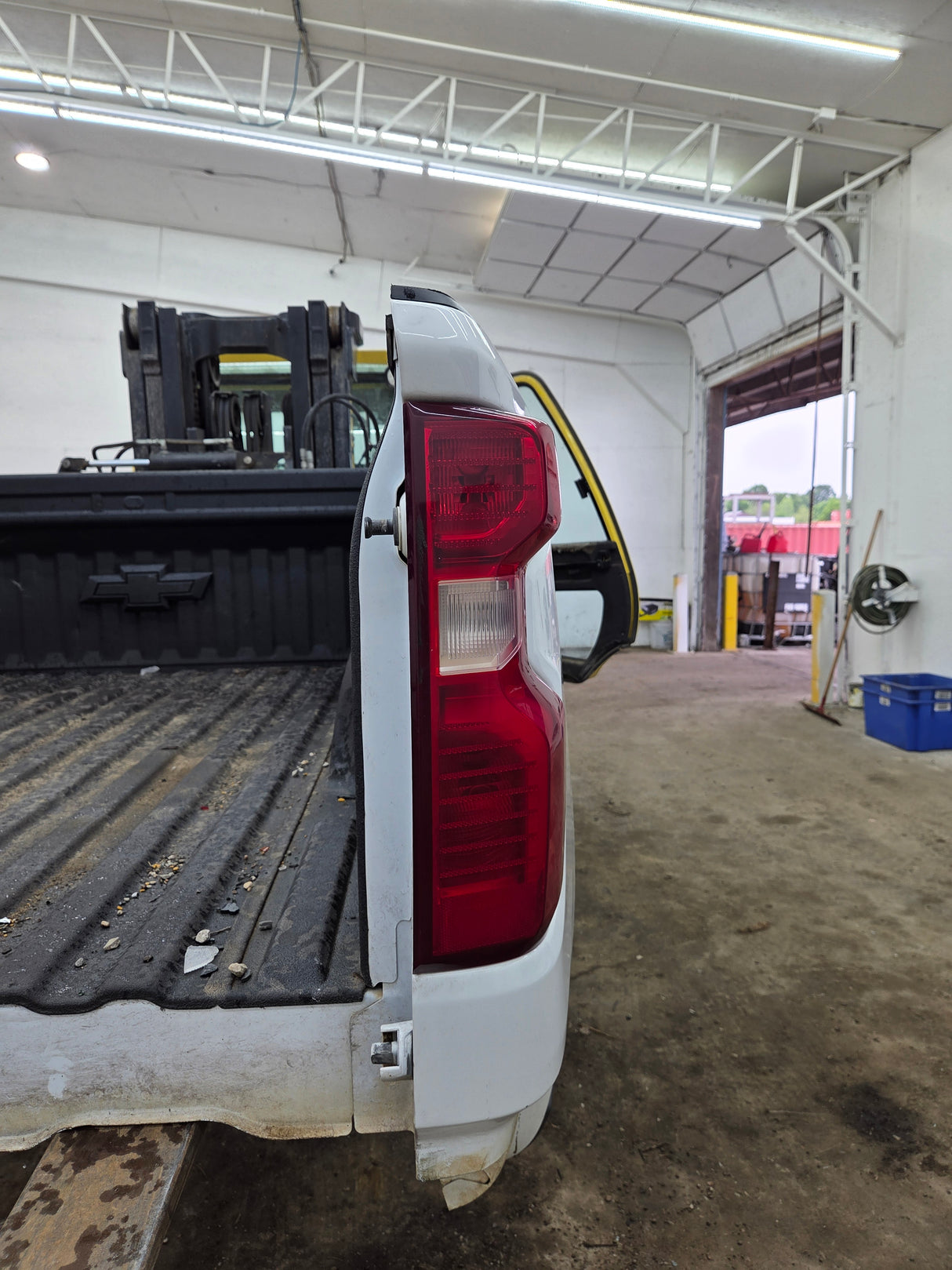 2019-2026 Chevrolet Silverado 1500 5'9" Short Truck Bed