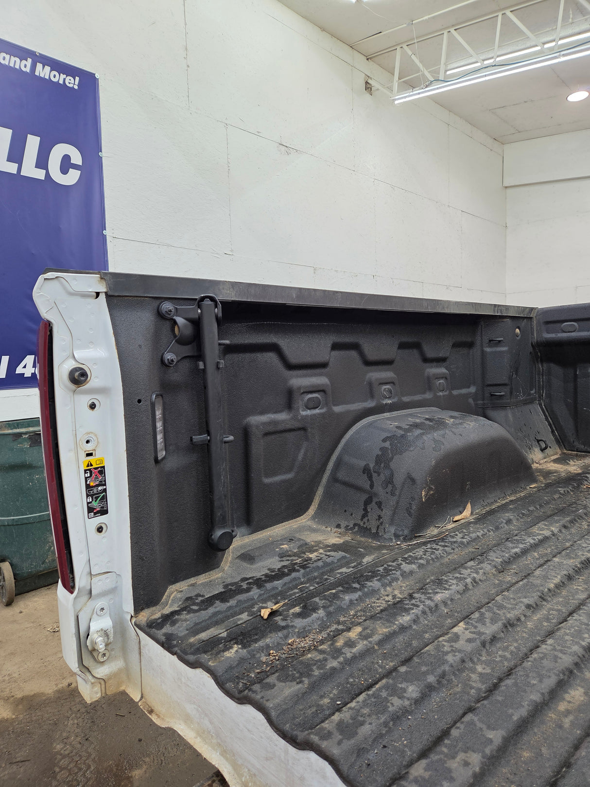 2019-2026 Chevrolet Silverado 1500 5'9" Short Truck Bed