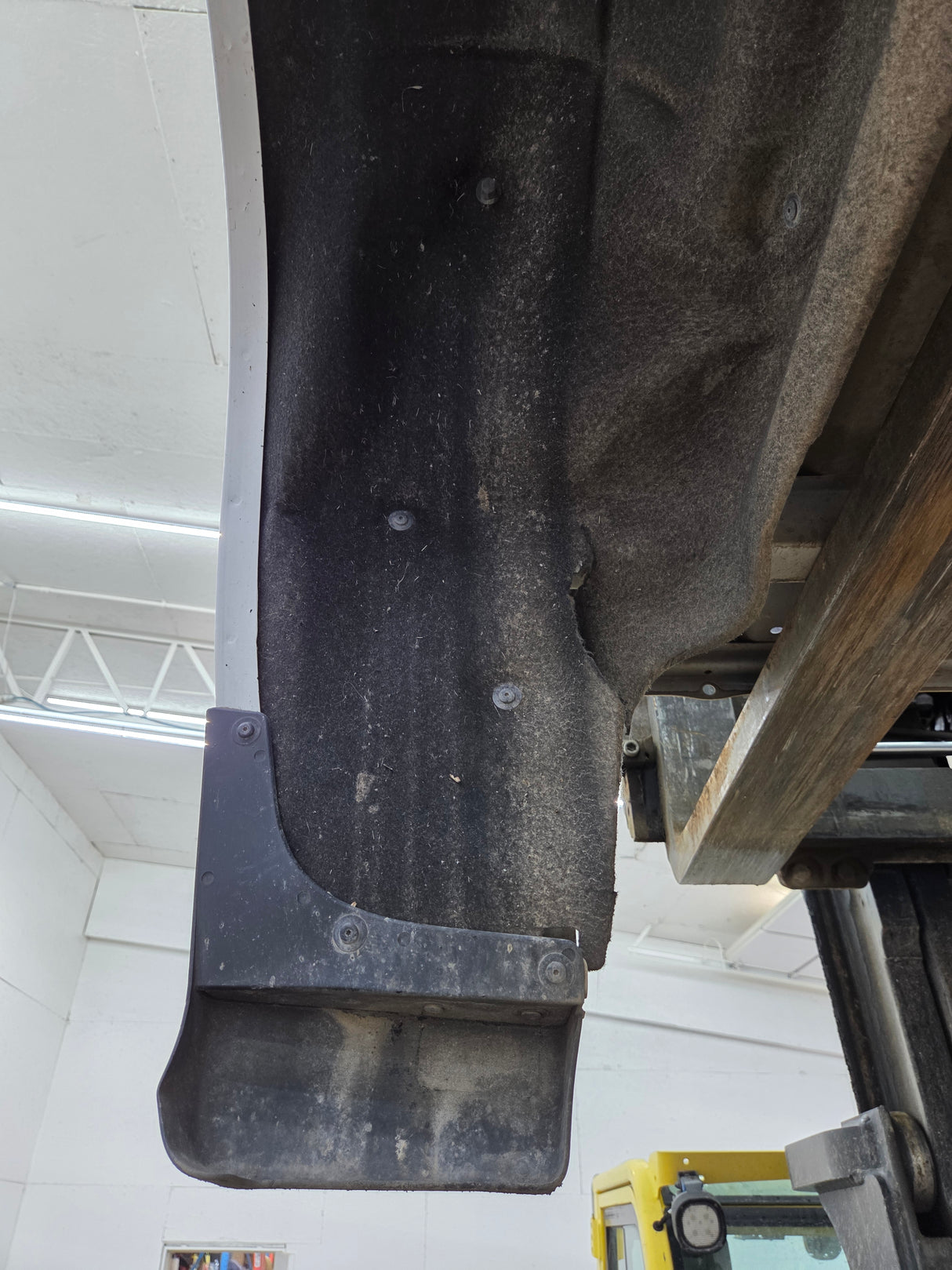 2019-2026 Chevrolet Silverado 1500 5'9" Short Truck Bed