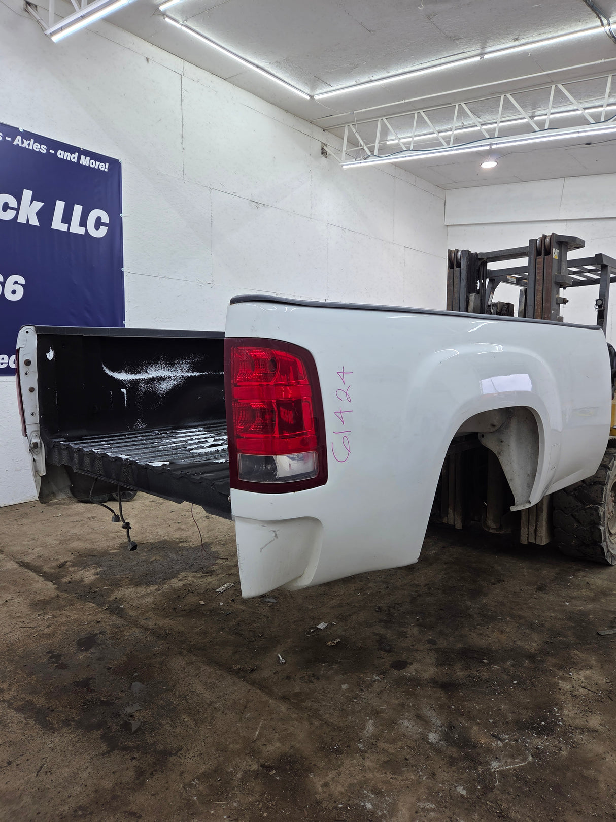 2007-2013 GMC Sierra 1500 2500 3500 HD 8' Long Truck Bed